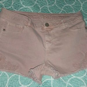 Rue 21 coral shorts size 11/12